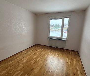 Karl Hovbergsgatan, Eskilstuna - Photo 6