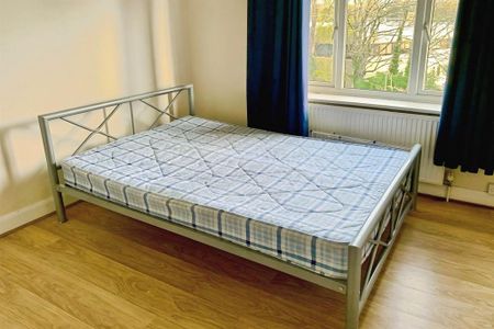 1 bedroom semi-detached house to rent - Photo 3