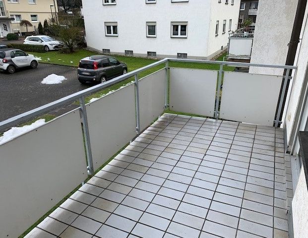 Wohnen in zentrumsnaher Wohnlage! 3-Zimmer-Wohnung mit Balkon in Neheim - Photo 1