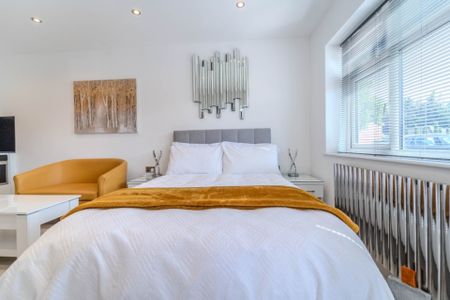 1 bedroom Apartment to rent - Photo 4