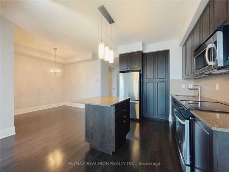 25 Broadway Avenue #2106 - Photo 5