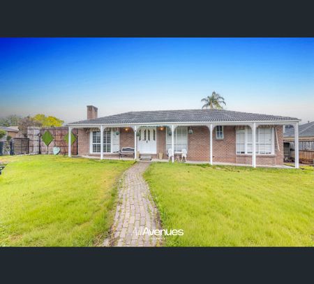 14 Wattlebird Ct, Narre Warren, Vic 3805 - Photo 2