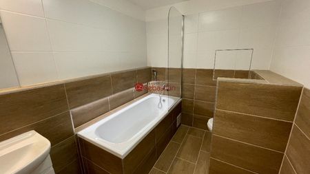 Pronájem bytu 2+1 59 m² - Fotografie 5