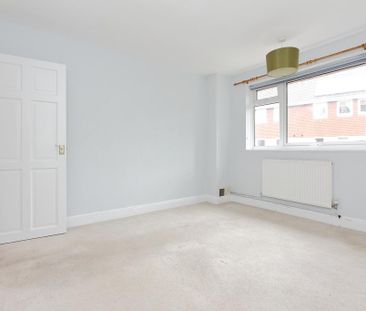 2 bedroom maisonette to rent - Photo 1