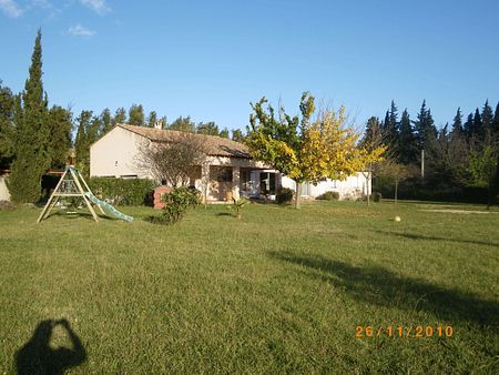 Maison 5 pièces non meublée de 162m² aux Baux De Provence - 2400€ C.C. - Photo 3