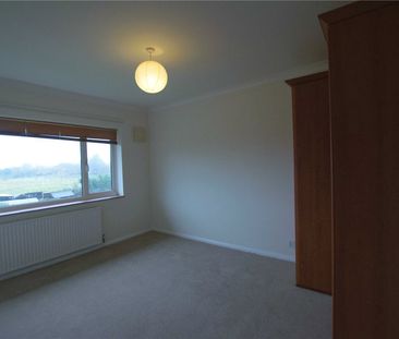 2 bedroom terraced maisonette to rent - Photo 3