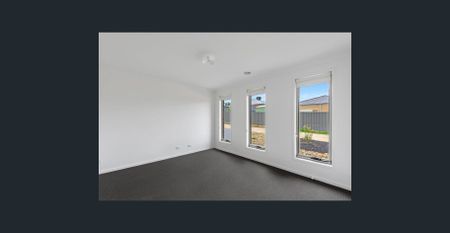 MODERN HOME - Photo 2