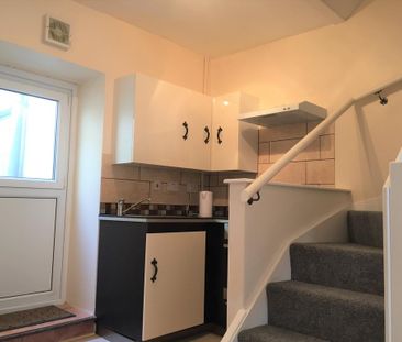 1 bedroom end of terrace house to rent - Photo 3