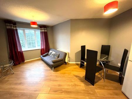 2 bedroom apartment to rent - Photo 2