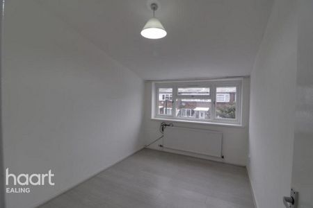 3 bedroom apartment to rent - Photo 4