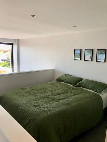 Sunny 2 BDR Apartment - Photo 3