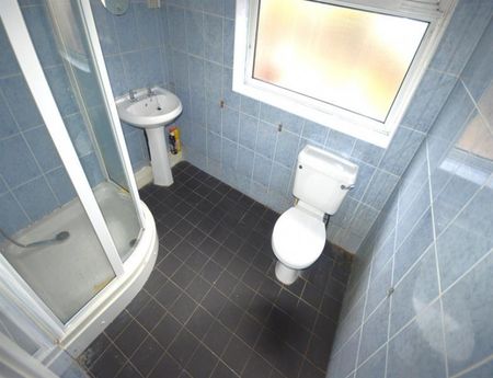 1 Bedroom End Terrace Available Arranging tenancy - Photo 5