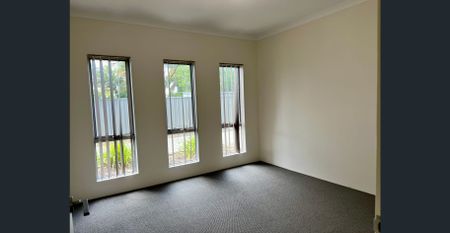 Beautifully Updated 3-Bedroom Home with Modern Comforts - Photo 3