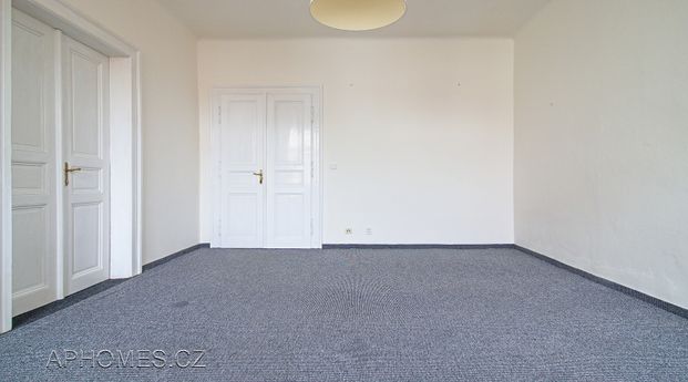 Pronájem bytu 3+1 100 m² - Photo 1