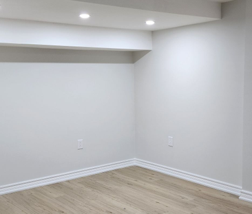 For Lease - 14 Farmington Bsmt Crescent, Toronto, Ontario - Photo 5