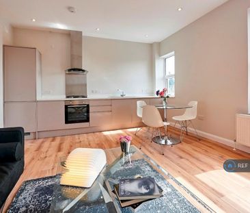 3 bedroom maisonette to rent - Photo 2