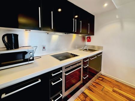 2 bedroom apartment to rent - Photo 4