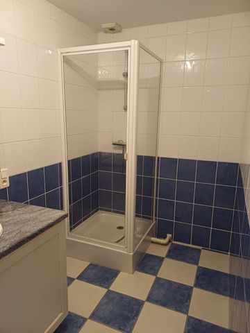 Location Appartement 3 pièces 74m² - Photo 5
