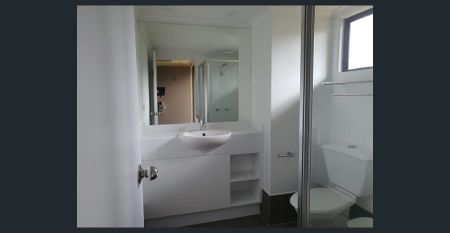 Just bring your toothbrush! - Photo 5