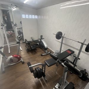 Bristol Road - Photo 2