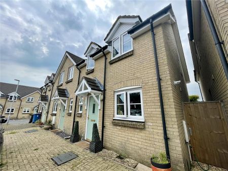 3 bedroom semi-detached house to rent - Photo 4