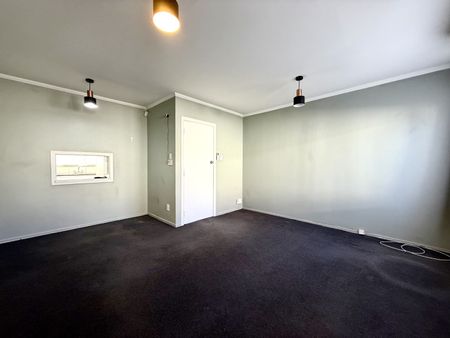 Two Bedroom Townhouse in Elderslea - Photo 3