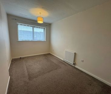 Terraced House to rent on - Photo 4