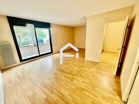 À louer : T1bis environ 37m², ESPLANADE COMPANS-CAFFARELLI, PARKING + TERRASSE - Photo 2