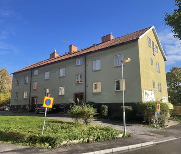 Eskilstunavägen, Torshälla - Photo 1