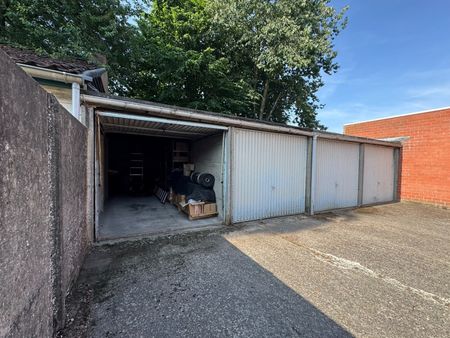 Gerenoveerd 3-slaapkamer appartement met garagebox in centrum Turnhout - Photo 2