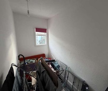 Gladstone Place, Brighton, BN2 - Photo 2