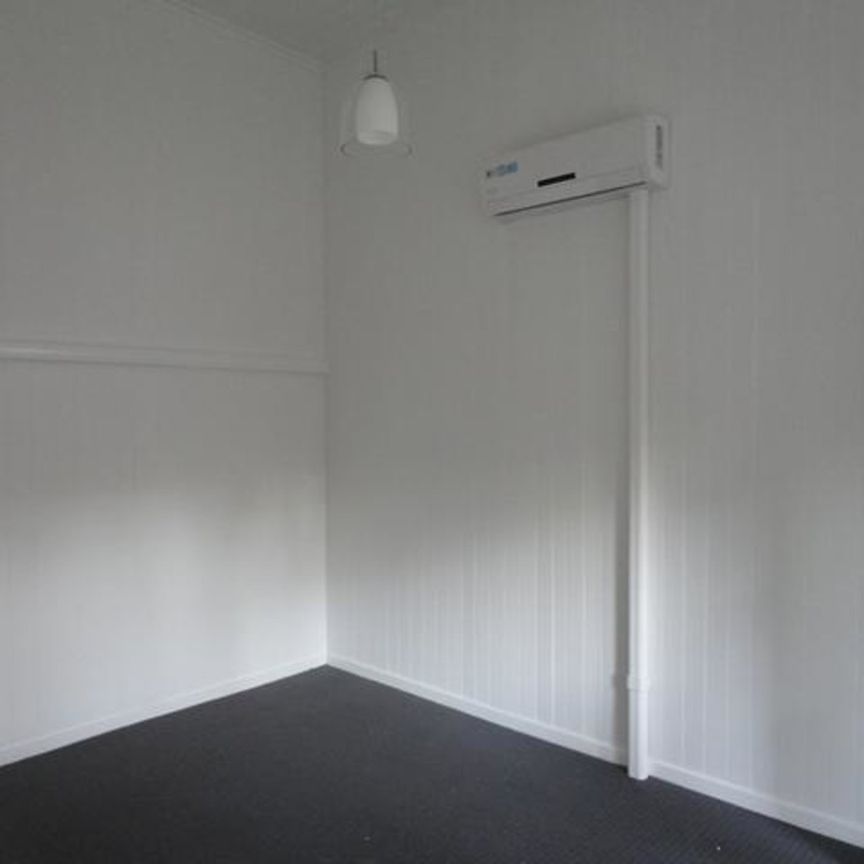 374, Bennetts Road, QLD, Norman Park - Photo 1