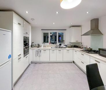 1 bedroom in a house share to rent - Photo 6