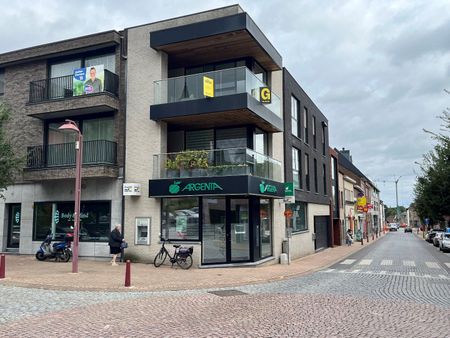 WACHTLIJST VOLZET - Knap en zeer degelijk afgewerkt twee-slaapkamer appartement met terras in hartje Hoeselt - Photo 5