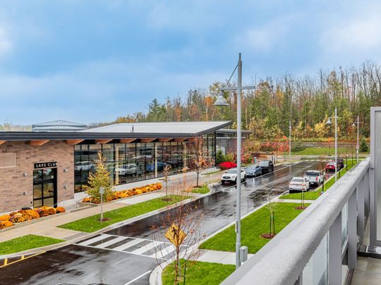 For Lease - 333 Sunseeker Avenue Unit# 236, Innisfil, Ontario - Photo 1