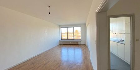 Appartement te huur in Wilrijk voor € 1.050 met 2 slaapkamers - Foto 2