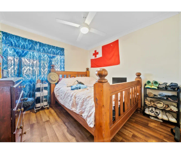 Family Living in a Quiet Crestmead Pocket! - Photo 4