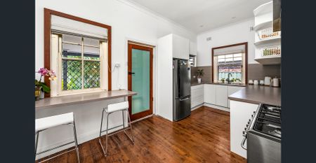 CUTE & QUIRKY! - Photo 4