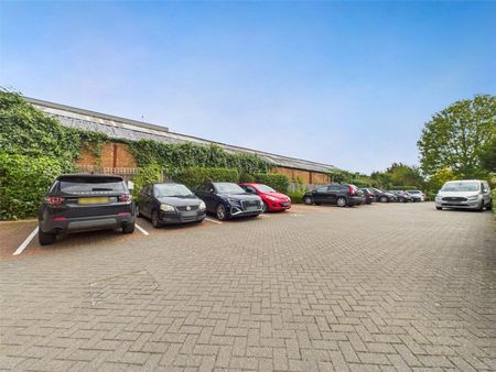 Heath Road, Twickenham, Middlesex, TW1 - Photo 2
