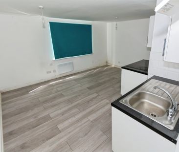 St. Matthews Road, Smethwick - Photo 6