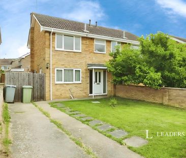 3 bedroom semi-detached house to rent - Photo 4