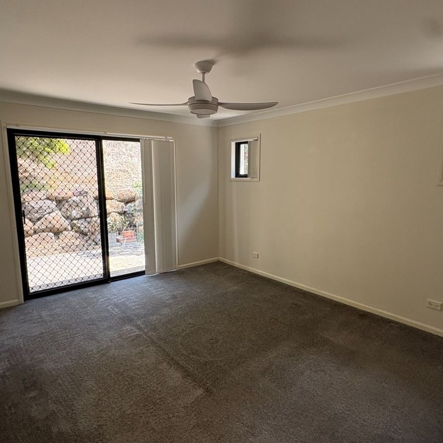 Large Family home in gated estate - Photo 1