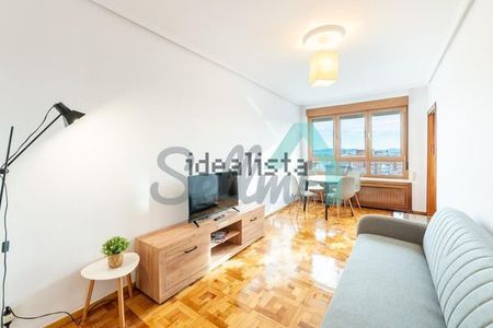 Alquiler de piso en Calle Santa Eulalia de Merida - Photo 3