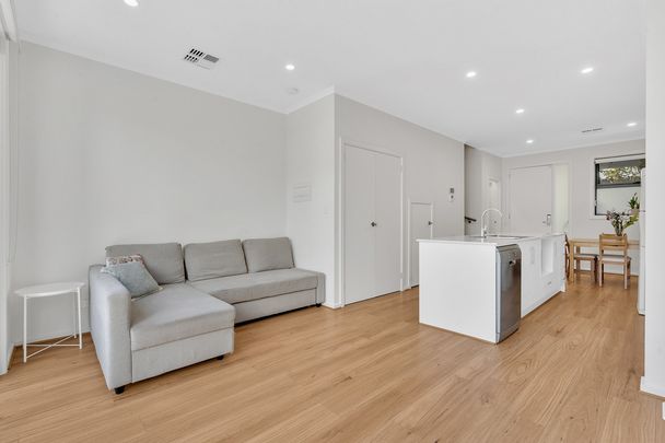 9/24 Arnold Close, Findon SA 5023 - Photo 1