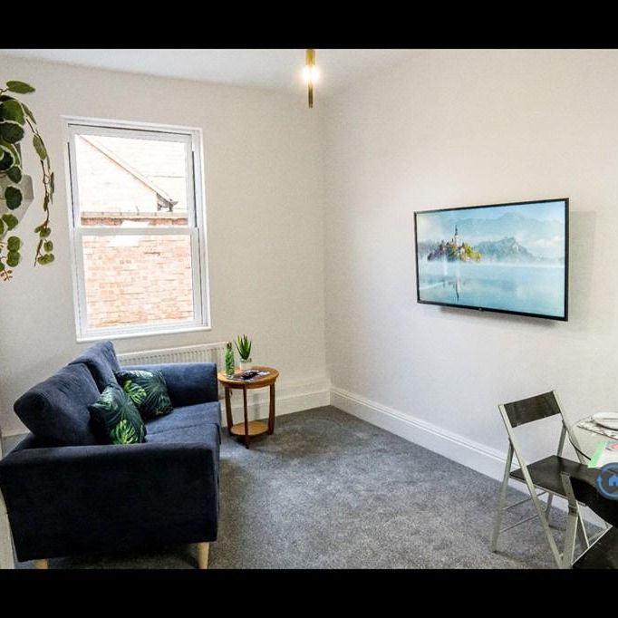 1 bedroom in a house share to rent - Photo 1