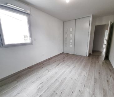 APPARTEMENT DE 80 M2 AVEC BALCON - GARAGE ET STATIONNEMENT - Photo 4