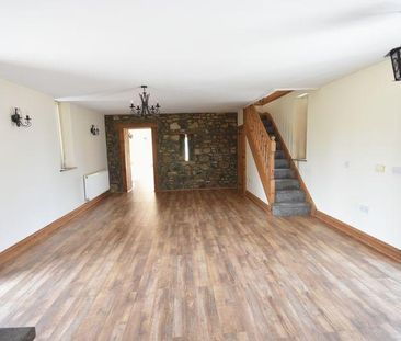 New West Hall Barn, West Aberthaw, Barry CF62 4JA - Photo 4