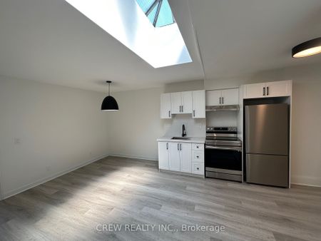 For Lease - 1007 Kingston Road Unit# B, Toronto, Ontario - Photo 4