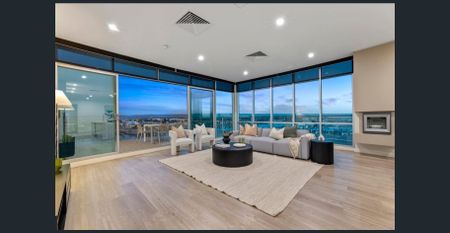Exclusive Waterfront Penthouse - Photo 3