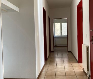 Pratico 3.5 locali immerso nel verde - Photo 3